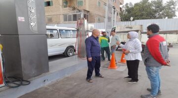 حملات مكثفة لمتابعة التزام السائقين ومحطات الوقود بالأسعار الجديدة