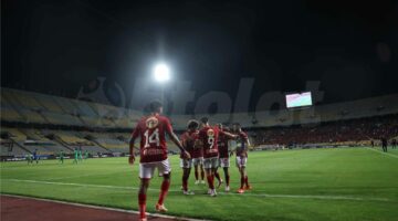 خاص | شكوك حول مشاركة لاعب الأهلي أمام صن داونز في دوري أبطال إفريقيا