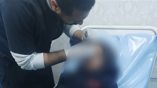 خبط رأسه في شجرة.. ولية أمر بالإسكندرية تشكو إصابة نجلها وتركه بالمدرسة لساعات دون علاج خبط رأسه في شجرة.. ولية أمر بالإسكندرية تشكو إصابة نجلها وتركه بالمدرسة لساعات دون علاج