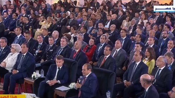 خبير: العلاقات الاقتصادية بين مصر وفرنسا شهدت قفزات كبيرة خبير: العلاقات الاقتصادية بين مصر وفرنسا شهدت قفزات كبيرة
