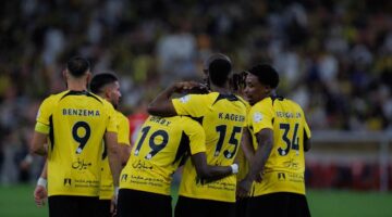 خطر الإيقاف يهدد 6 لاعبين في الاتحاد قبل كلاسيكو النصر بالدوري السعودي