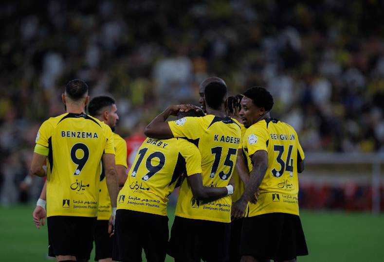 خطر الإيقاف يهدد 6 لاعبين في الاتحاد قبل كلاسيكو النصر بالدوري السعودي خطر الإيقاف يهدد 6 لاعبين في الاتحاد قبل كلاسيكو النصر بالدوري السعودي