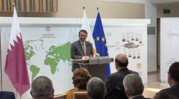 د. ماجد الأنصاري: يلقي محاضرة في الأكاديمية الدبلوماسية بقبرص حول دور دولة قطر في الوساطة