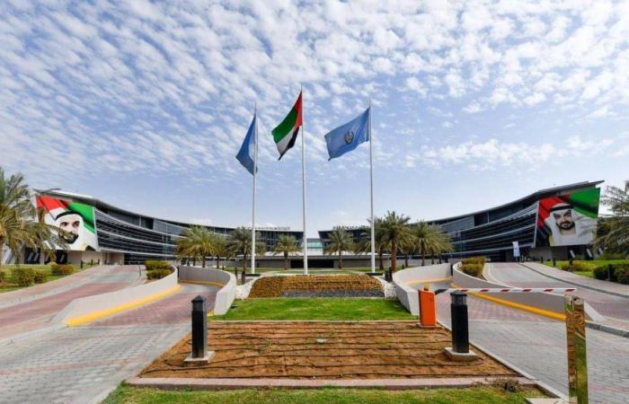 دراسة بجامعة الإمارات تكشف عن أصول الماء في الكون وتنال اهتماماً عالمياً دراسة بجامعة الإمارات تكشف عن أصول الماء في الكون وتنال اهتماماً عالمياً