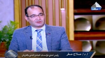 د.صقر: زيارة السيسي وماكرون للعريش رسالة قوية تدل على أمن مصر 