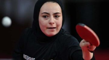 دينا مشرف تفوز على لاعبة هونج كونج في بطولة كأس العالم لتنس الطاولة بالصين