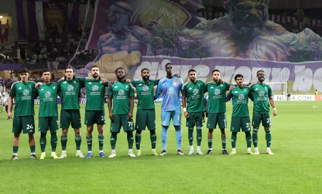 رئيس الأهلي: الهلال لا يحتاج لدعمي المالي.. وهذا ما أخشاه أمامه رئيس الأهلي: الهلال لا يحتاج لدعمي المالي.. وهذا ما أخشاه أمامه
