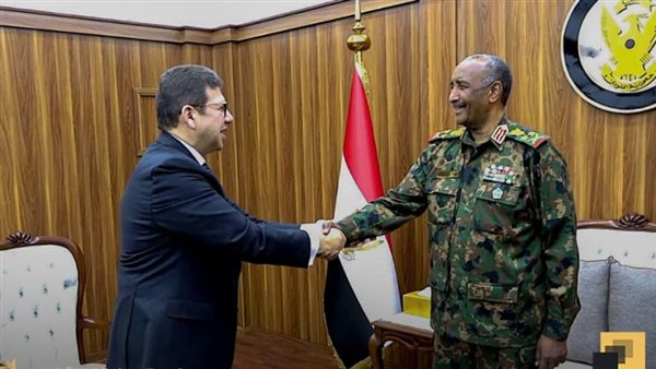 رئيس المخابرات العامة المصرية يلتقي البرهان في السودان رئيس المخابرات العامة المصرية يلتقي البرهان في السودان