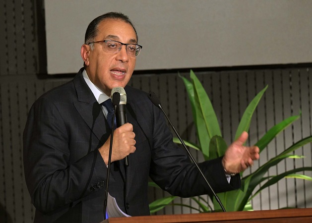 رئيس الوزراء: مصر تلبي جميع احتياجاتها من النفط عبر الموارد المحلية رئيس الوزراء: مصر تلبي جميع احتياجاتها من النفط عبر الموارد المحلية