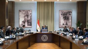 رئيس الوزراء يتابع الموقف التنفيذي لمشروع سد ومحطة كهرباء “جوليوس نيريري” لتوليد الطاقة بتنزانيا الاتحادية