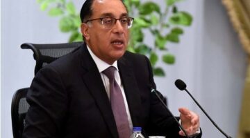 رئيس الوزراء يتفقد محطة كهرباء من الرياح بالزعفرانة.. غدا