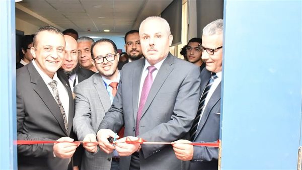 رئيس جامعة قناة السويس يفتتح فعاليات المؤتمر السنوي السادس للبحوث الطلابية رئيس جامعة قناة السويس يفتتح فعاليات المؤتمر السنوي السادس للبحوث الطلابية