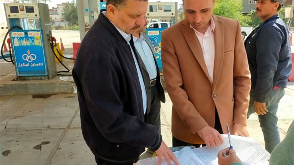رئيس مدينة المحمودية يتفقد محطات الوقود والمواقف لمتابعة تطبيق التعريفة رئيس مدينة المحمودية يتفقد محطات الوقود والمواقف لمتابعة تطبيق التعريفة