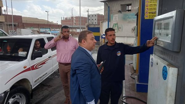رئيس مدينة دمنهور يشدد على ضرورة الالتزام بالأسعار الجديدة ووضع ملصقات واضحة رئيس مدينة دمنهور يشدد على ضرورة الالتزام بالأسعار الجديدة ووضع ملصقات واضحة