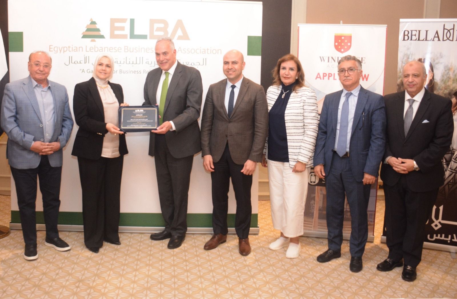 رئيس مصلحة الضرائب: حزمة تيسيرات جديدة لإنهاء المنازعات والتسهيل علي المستثمرين رئيس مصلحة الضرائب: حزمة تيسيرات جديدة لإنهاء المنازعات والتسهيل علي المستثمرين