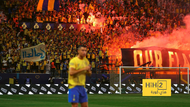 رئيس نادي النصر السابق يهدي الجماهير هدية خاصة قبل مواجهة يوكاهاما رئيس نادي النصر السابق يهدي الجماهير هدية خاصة قبل مواجهة يوكاهاما