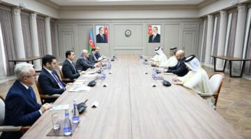 رئيس وزراء جمهورية أذربيجان يجتمع مع وزير الثقافة