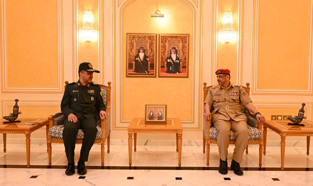 رئيسُ أكاديمية الدراسات الاستراتيجية والدفاعية يستقبل وفدًا عسكريًّا إيرانيًّا رئيسُ أكاديمية الدراسات الاستراتيجية والدفاعية يستقبل وفدًا عسكريًّا إيرانيًّا