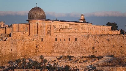 رام الله.. قيادات إسلامية تحذر من انتهاكات إسرائيل للمقدسات الدينية