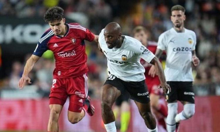 رايو فاليكانو وفالنسيا يتعادلان 1-1 بالليجا الاسبانية رايو فاليكانو وفالنسيا يتعادلان 1-1 بالليجا الاسبانية