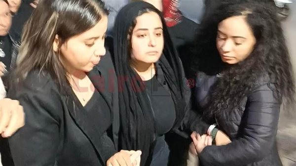 رسالة مؤثرة من أرملة إبراهيم شيكا: قلبي بينزف.. والدنيا جت عليا بعدك رسالة مؤثرة من أرملة إبراهيم شيكا: قلبي بينزف.. والدنيا جت عليا بعدك