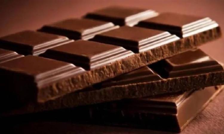 رسوم ترامب الجمركية تصيب صناعة الشيكولاتة السويسرية بالصدمة رسوم ترامب الجمركية تصيب صناعة الشيكولاتة السويسرية بالصدمة