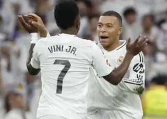 ريال مدريد يتمسك بآماله في المنافسة على لقب الليغا