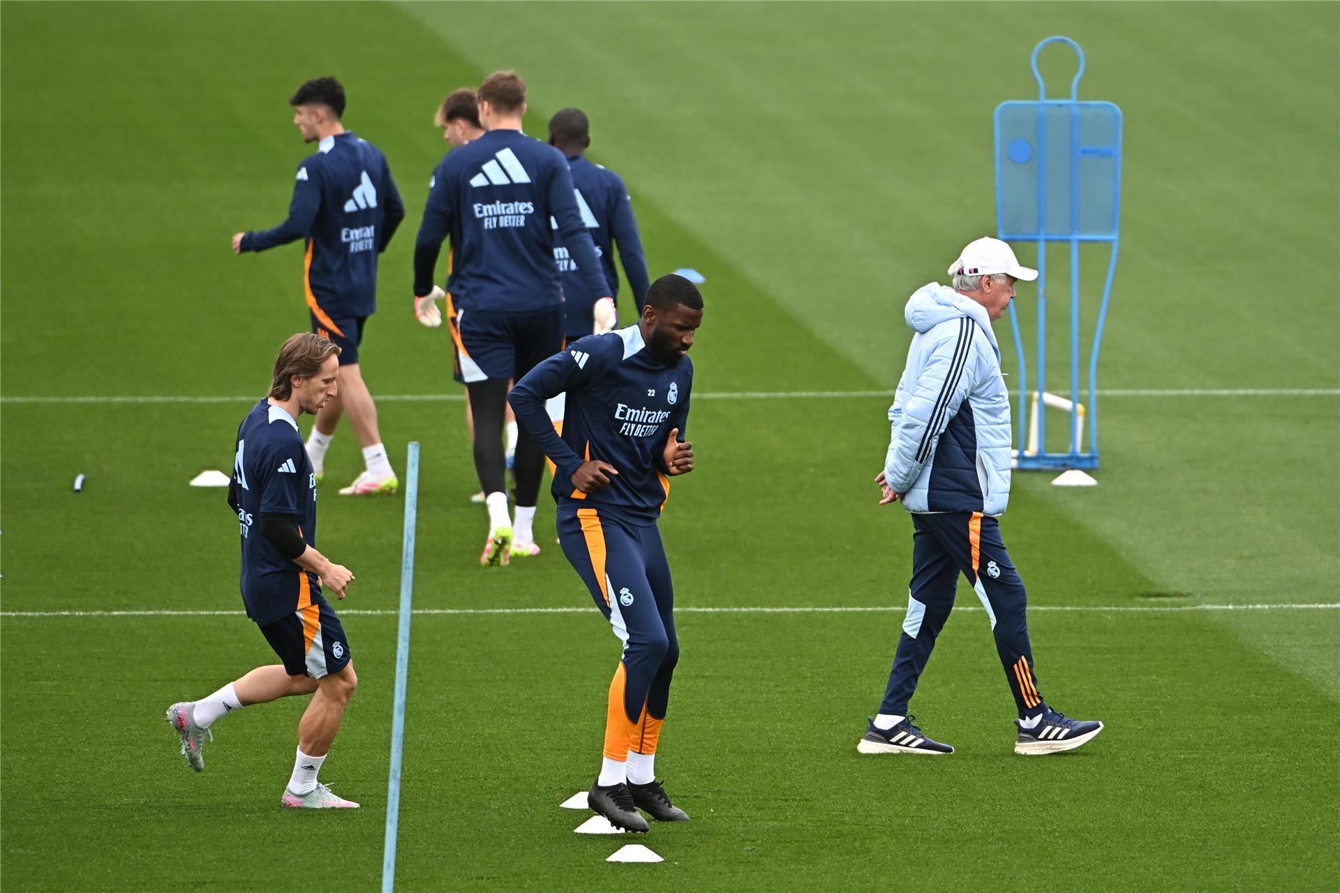 ريال مدريد يخسر نجمه لمدة طويلة ريال مدريد يخسر نجمه لمدة طويلة