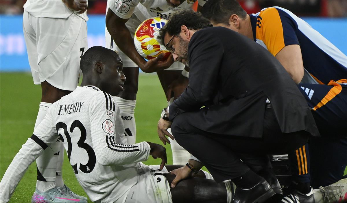 ريال مدريد يعلن تشخيص إصابة ميندي وموقفه من كأس العالم للأندية ريال مدريد يعلن تشخيص إصابة ميندي وموقفه من كأس العالم للأندية