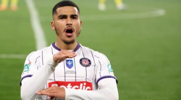 زكريا أبو خلال يضع تولوز في ورطة قبل مواجهة ليل في الدوري الفرنسي