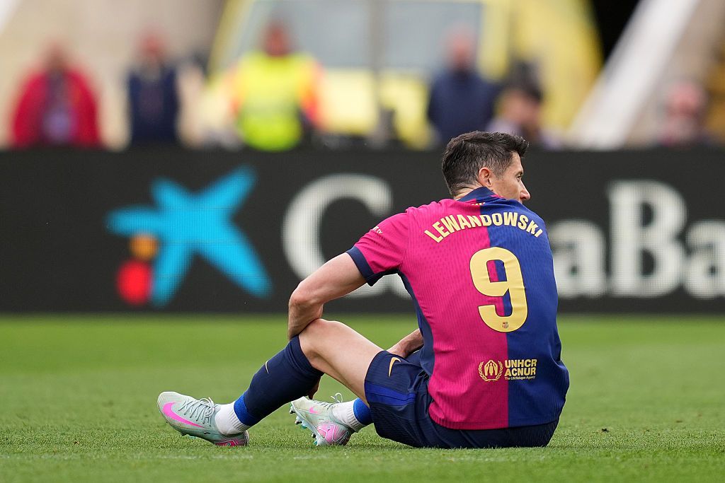 زلزال في برشلونة.. ليفاندوفسكي مهدد بالغياب عن مباراتي الكلاسيكو زلزال في برشلونة.. ليفاندوفسكي مهدد بالغياب عن مباراتي الكلاسيكو