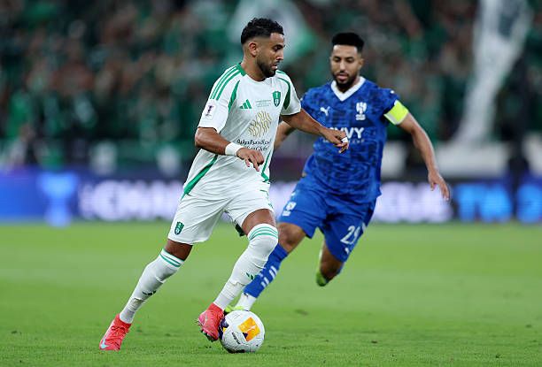 ساحر النخبة الأول.. محرز يباغت الهلال بعد 259 يوما ساحر النخبة الأول.. محرز يباغت الهلال بعد 259 يوما