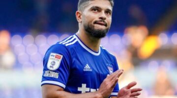 سام مرسي في اختبار صعب مع إيبسويتش تاون ضد تشيلسي بـ الدوري الإنجليزي