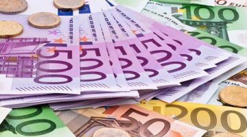 سعر اليورو مقابل الجنيه اليوم الثلاثاء 15- 4- 2025