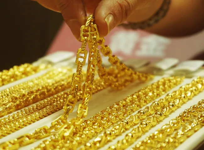 أسعار الذهب في سوريا اليوم السبت 26-4-2025.. انخفاض الذهب بجميع المحافظات أسعار الذهب في سوريا اليوم السبت 26-4-2025.. انخفاض الذهب بجميع المحافظات