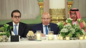 سفير خادم الحرمين الشريفين لدى مصر يشارك في حفل استقبال وفد الغرف السعودية