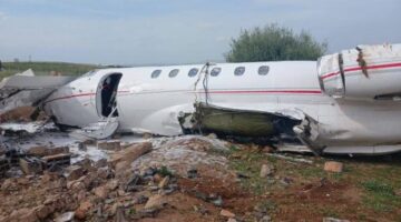سقوط طائرة بمطار فاس شمال المغرب وإصابة طاقمها