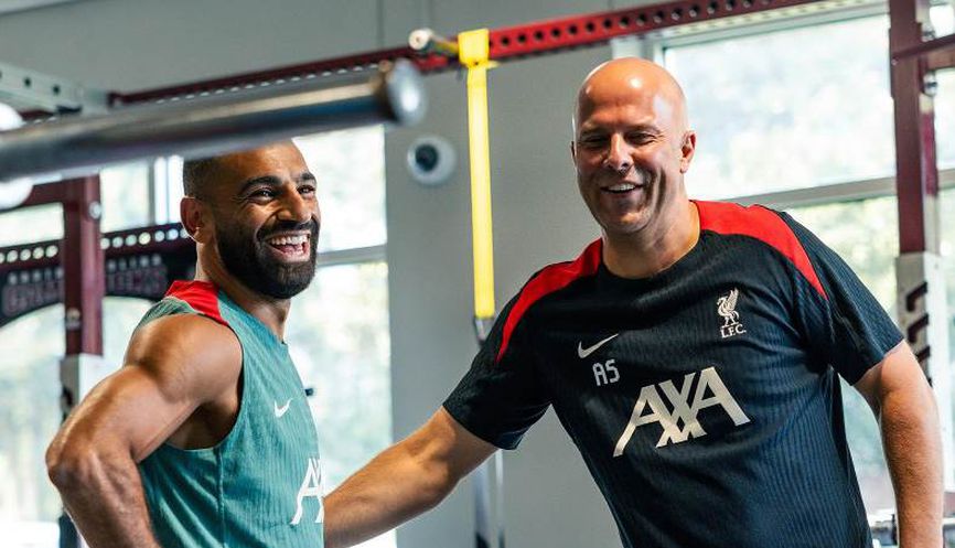 سلوت يتناول توقيت اعتزال محمد صلاح سلوت يتناول توقيت اعتزال محمد صلاح