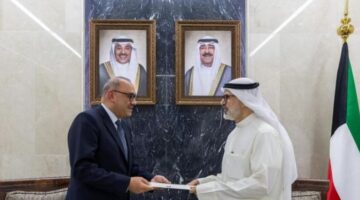 سمو الأمير يتلقى رسالة خطية من الرئيس العراقي تسلمها نائب وزير الخارجية
