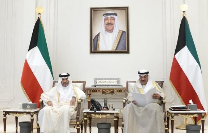 سمو ولي العهد يتسلم دعوة من رئيس مجلس الوزراء ووزير الخارجية القطري للمشاركة في «المنتدى الاقتصادي» سمو ولي العهد يتسلم دعوة من رئيس مجلس الوزراء ووزير الخارجية القطري للمشاركة في «المنتدى الاقتصادي»