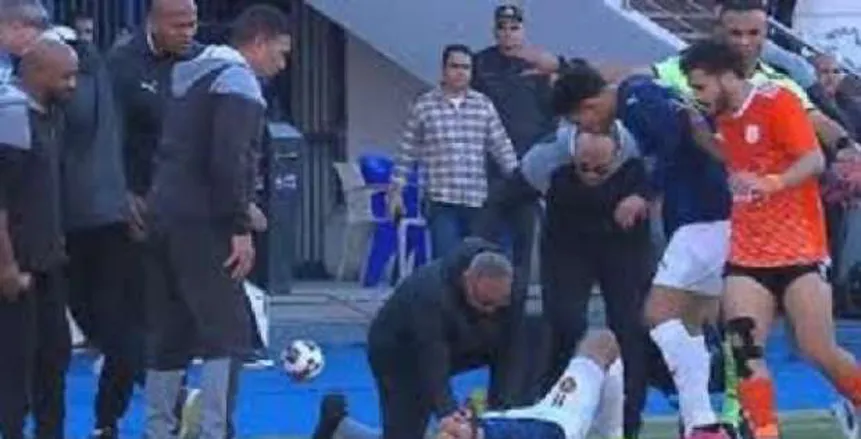 سيراميكا يكشف لـ«الوطن» عن مدة غياب قندوسي: يخضع لجراحة اليوم سيراميكا يكشف لـ«الوطن» عن مدة غياب قندوسي: يخضع لجراحة اليوم