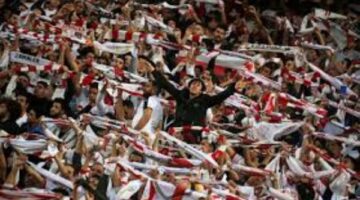 شاهد هجوم جماهير الزمالك على مجلس الإدارة بعد الخروج من الكونفدرالية