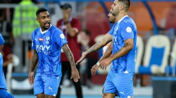 شاهد واحكم بنفسك.. هل استحق الهلال ركلة جزاء ضد الخليج؟