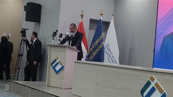شاهد.. وزير الاتصالات: نستهدف بناء مجتمع متمكن بالذكاء الاصطناعي بحلول 2030 شاهد.. وزير الاتصالات: نستهدف بناء مجتمع متمكن بالذكاء الاصطناعي بحلول 2030