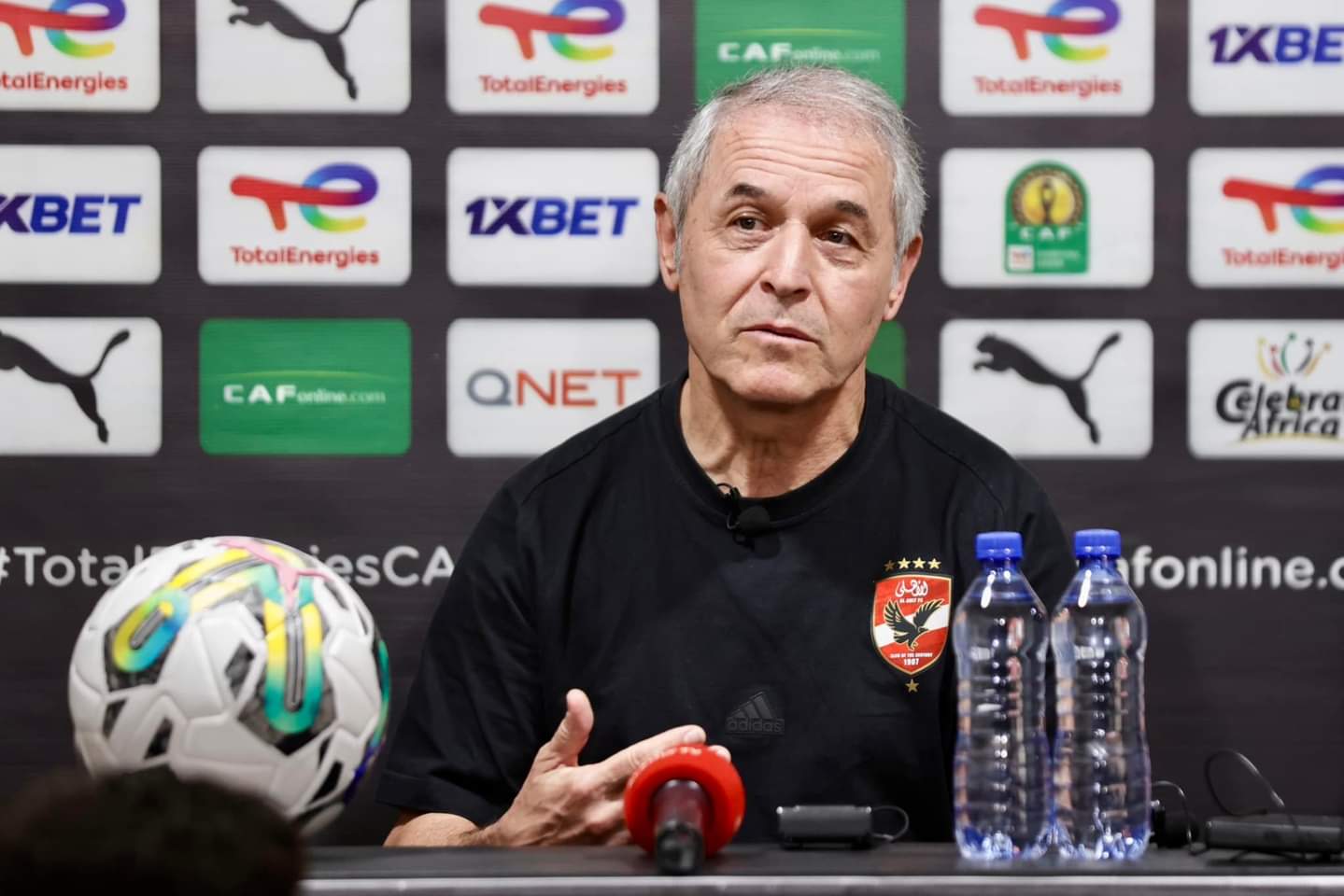 شرط جزائي يصل لـ2.6 مليون يورو.. الأهلي يقرر رحيل كولر بشكل نهائي واتجاه بإقالته قبل مونديال الأندية شرط جزائي يصل لـ2.6 مليون يورو.. الأهلي يقرر رحيل كولر بشكل نهائي واتجاه بإقالته قبل مونديال الأندية