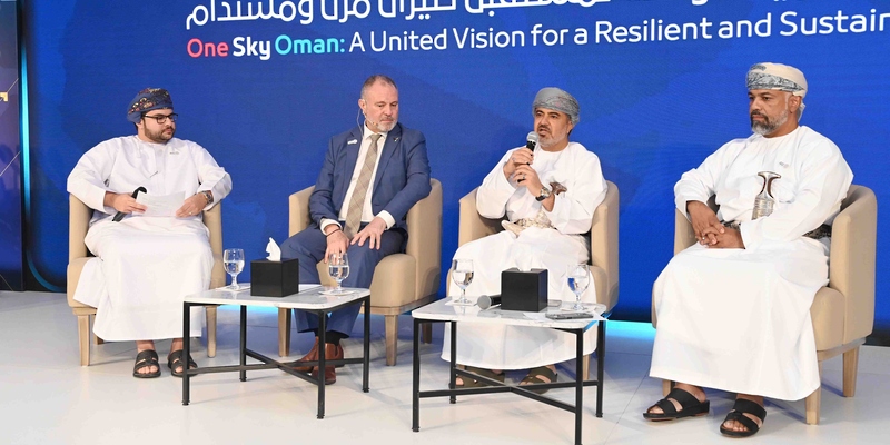 شركتا مطارات عُمان والطيران العُماني تحققان نموًّا في الإيرادات وتحسين الأداء شركتا مطارات عُمان والطيران العُماني تحققان نموًّا في الإيرادات وتحسين الأداء