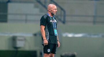 شرودر يكشف تفاصيل رحيله عن النصر الإماراتي