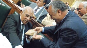 شهادات وذكريات يرويها مصطفى بكري لـ«الجمهور».. أسرار شحنة القمح الفاسد