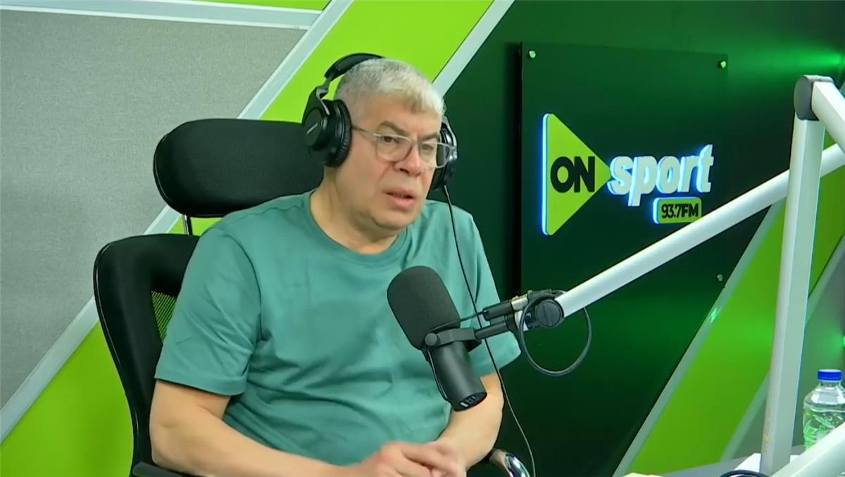 شوبير: بيسيرو منزعج جدًا من عدم احترافية إدارة الزمالك مع زيزو.. واللاعب مستعد للعودة شوبير: بيسيرو منزعج جدًا من عدم احترافية إدارة الزمالك مع زيزو.. واللاعب مستعد للعودة