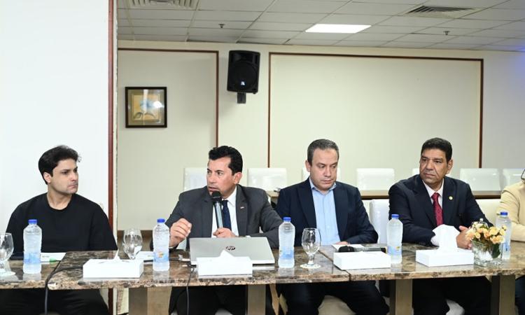 صبحي يناقش مستقبل الرياضة المصرية مع رؤساء التحرير في ضوء توجيهات الرئيس صبحي يناقش مستقبل الرياضة المصرية مع رؤساء التحرير في ضوء توجيهات الرئيس